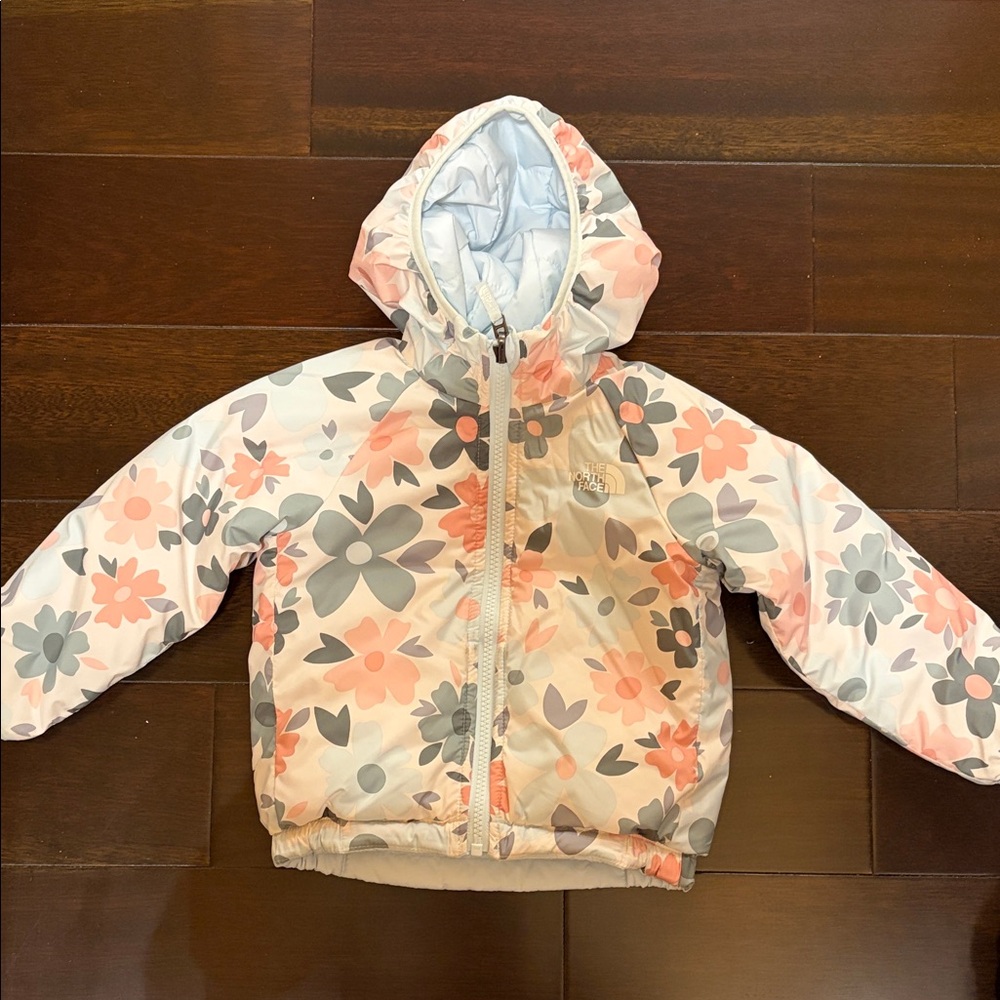 The north face reversible Floral Hooded Puffer Jacket girls 2t